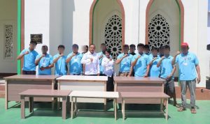 Lapas Ampana Hasilkan Karya Meja Kerja Berlapis HPL Yang Berkualitas