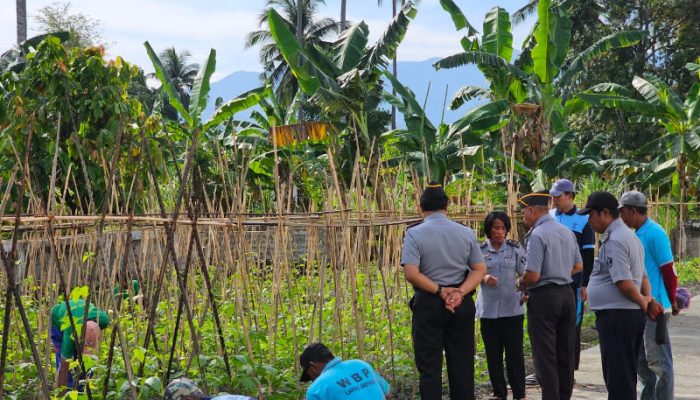 Kalapas beserta Jajaran Tinjau Lahan Pertanian